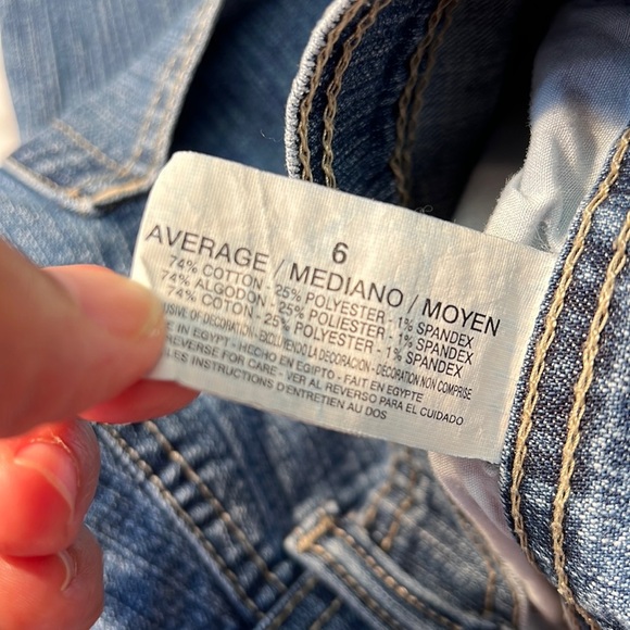 Gloria Vanderbilt Blue Denim Straight Leg Jeans. Size 6. EUC. Standard 5 pockets - Picture 3 of 6